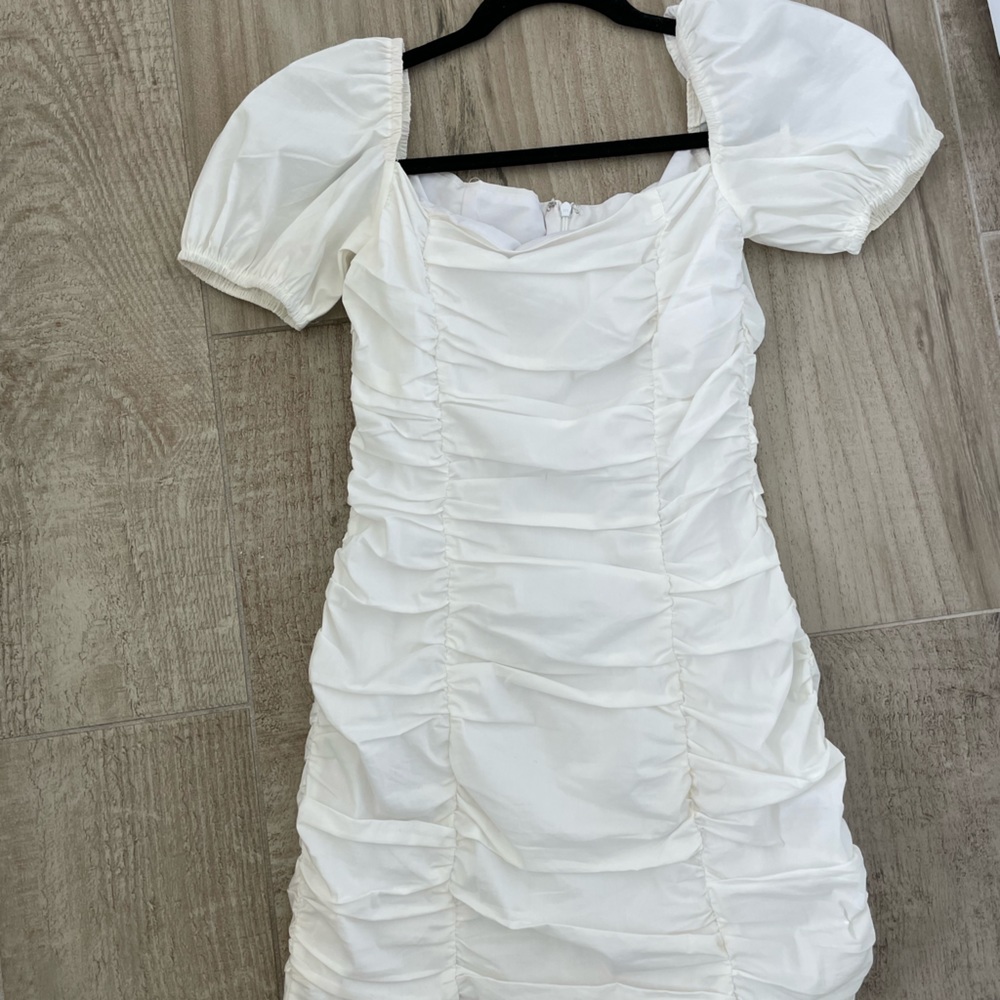 White Graduation or Spring Break puff sleeve crop dress Size S